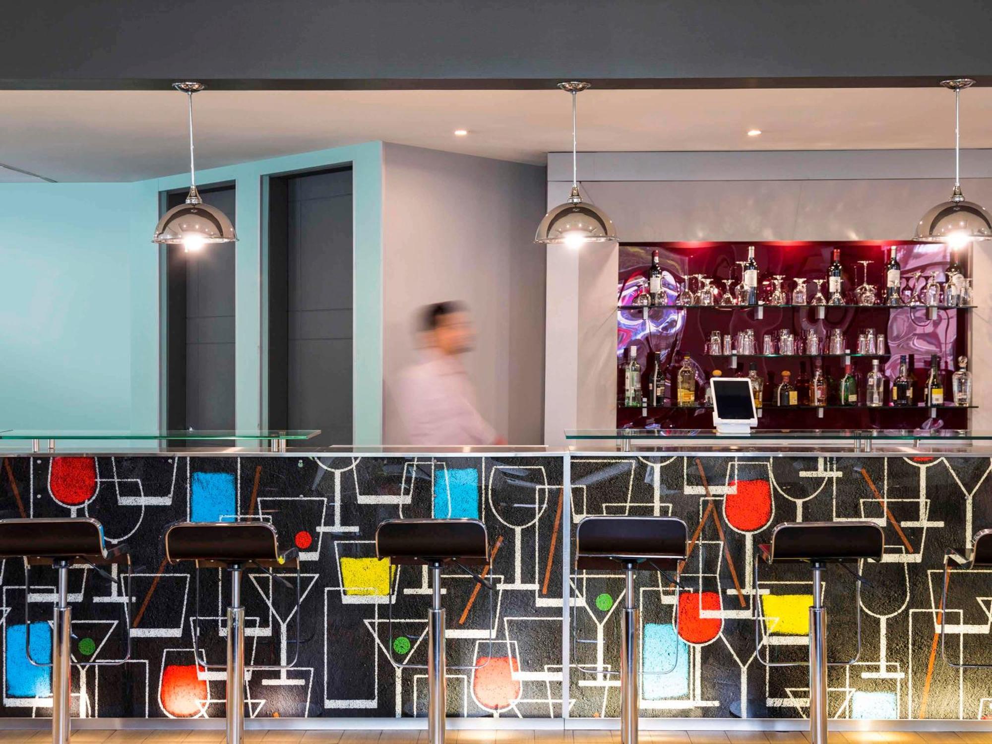 Ibis Monterrey Valle San Pedro Garza Garcia Bagian luar foto